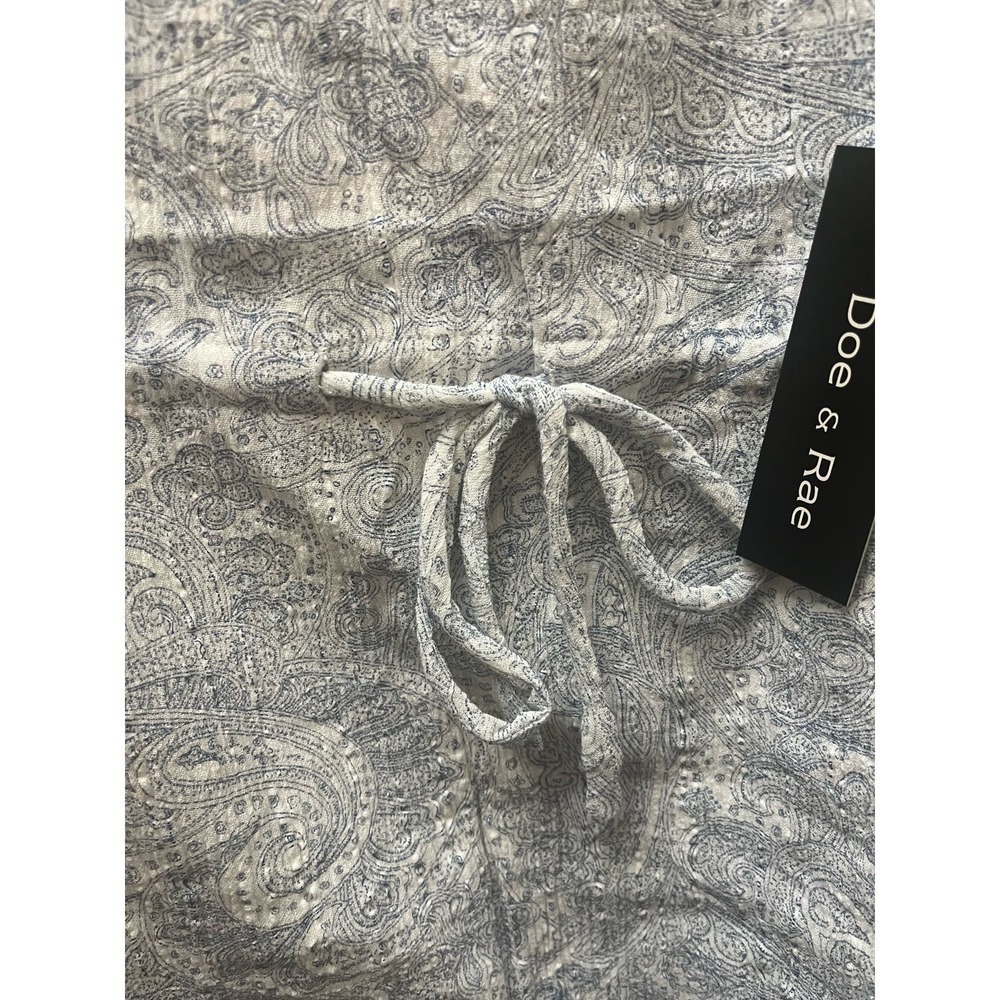 Doe & Rae Paisley top Size small​ - Picture 4 of 6